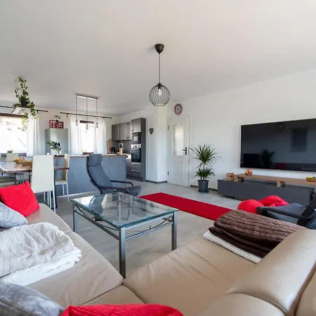 Feriehus Ferienhaus Blick Ins Tal Grenderich